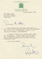 Ray Whitney OBE MP Ronald Reagan Apology Hand Signed HOC Letter