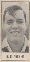 RG Archer Queensland Cricket Barratt Old Cigarette Card
