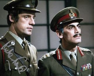 Richard Franklin as Mike Yates of UNIT Dr Who Giant Hand Signed Photo