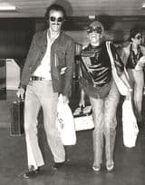 Shirley Bassey Hits A Note Shimmering Shawl London Airport 1972 Press Photo