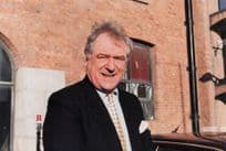 Unidentified Celebrity Autograph Fan Signing 83 Private Meeting Photo