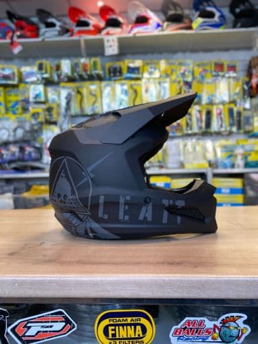 LEATT 2.5 V24 STEALTH HELMET