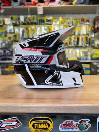 LEATT 7.5 V24 BLACK WHITE HELMET WITH FREE 4.5 GOGGLES