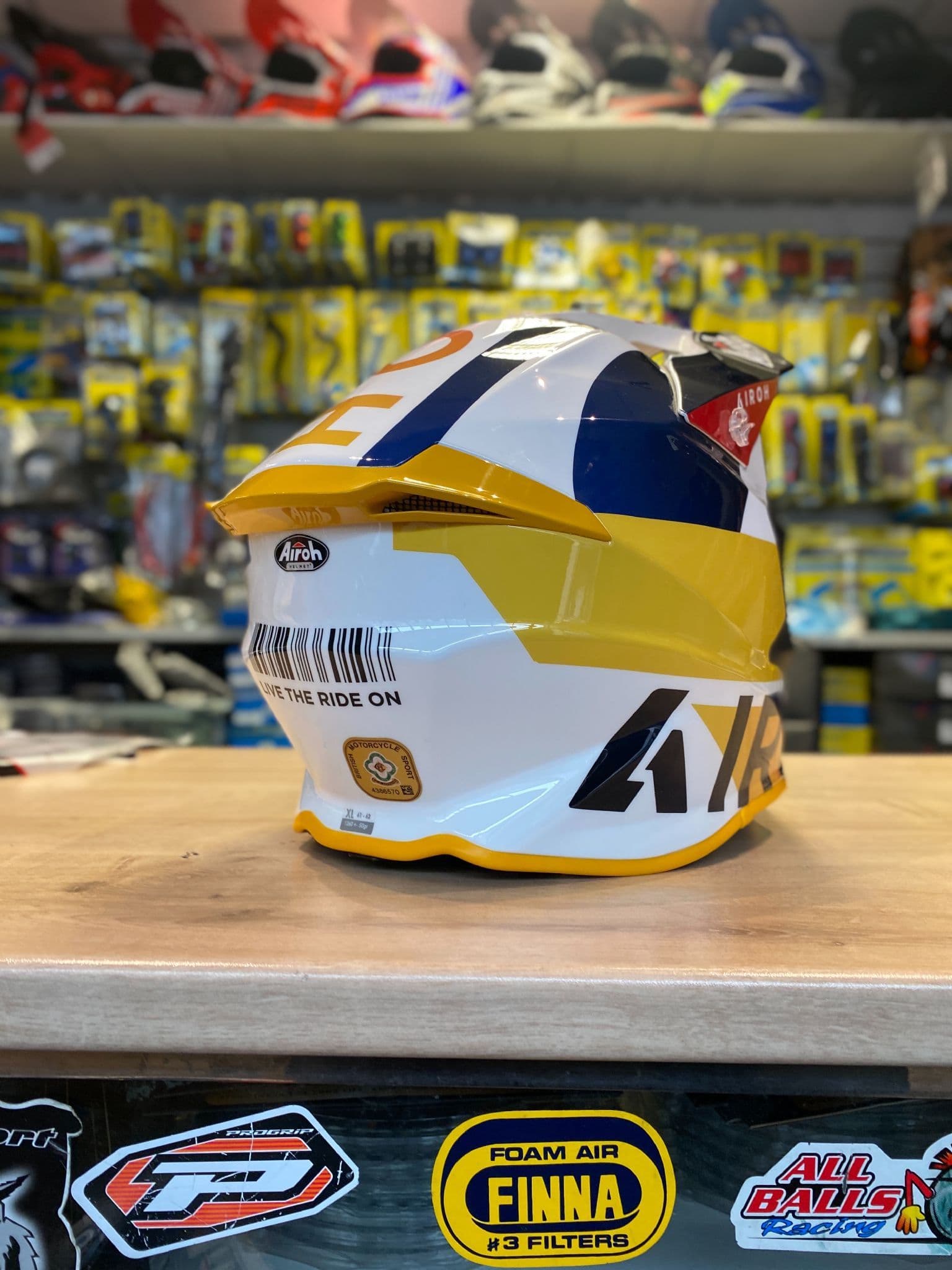 NEW Airoh Twist 2 0 Helmet Lift White/Blue