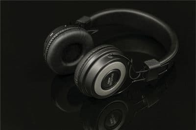 The Soundlab Wireless Bluetooth On-Ear Headphones