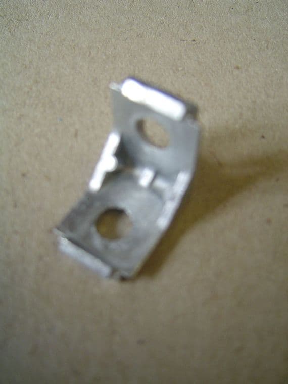 1 x 1 DIECAST ZINC BRACKET - EACH