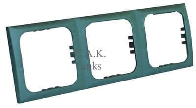 BERKER CBE 3 MODULE CONVERTER FRAME