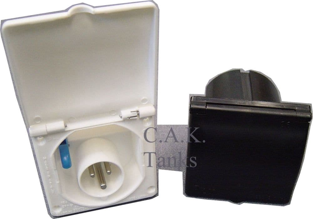 FLUSH FIT MAINS 240v INLET SOCKET WHITE