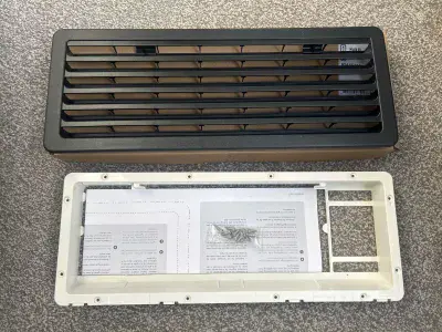 THETFORD STANDARD FRIDGE VENT BLACK 62445427