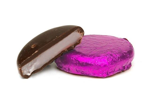 Whitakers Plain Chocolate Rose Creme