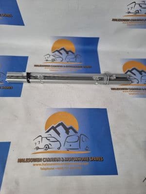 (88) Venetian Silver Blind 630D x 550W - NEW