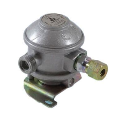 90 Deg Caravan Regulator to suit 8mm copper pipe