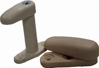 Remis shower door catch