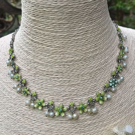 Pilgrim Green 325 Flower Necklace
