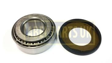 3CX 4CX LOADALL - STEERING KNUCKLE TRUNNION BEARING & SEAL (907/08300 & 907/06700)