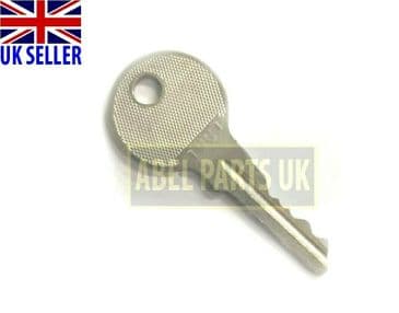 KEY FOR JCB FASTRAC 130,145,150, 3CX, ROBOT ECT (PART NO.122/06801)