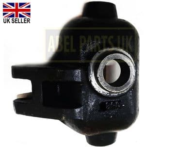 LEFT HAND AXLE CARRIER (PART NO. 123/05460)