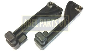 PAIR OF JCB 3CX SIDE WINDOW HANDLE (PART NO. 331/38532)