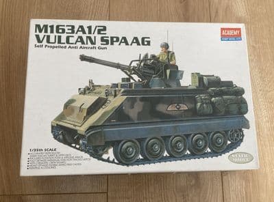 Academy Model Kit 1360 - M163A1/2 Vulcan SPAAG - 1/35 - Pts Sealed