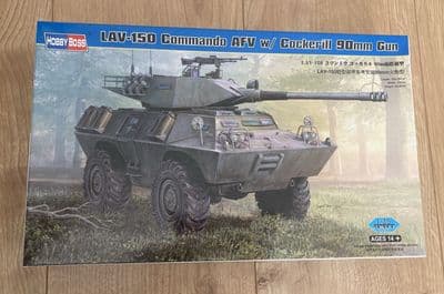Hobby Boss Model Kit 82422 - LAV-150 Commando AFV w. Cockerill 90mm Gun - 1/35