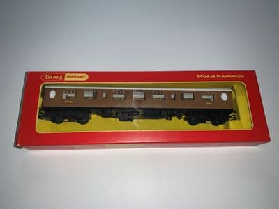 Pre-owned R.745 L.N.E.R. Full Third Coach 00 Gauge