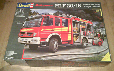 Pre-Owned Revell 1:24 07525 - HLF20/16 Mercedes Benz Atego 1529 AF