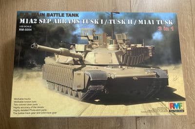 Rye Field Model Kit 5004 - M1A2 SEP Abrams TUSK I / TUSK II / M1A1 TUSK - 1/35