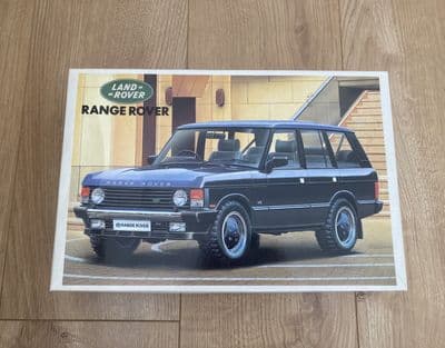 W278 Aoshima Model Kit 01392 - Range Rover - 1/24 - Parts Sealed