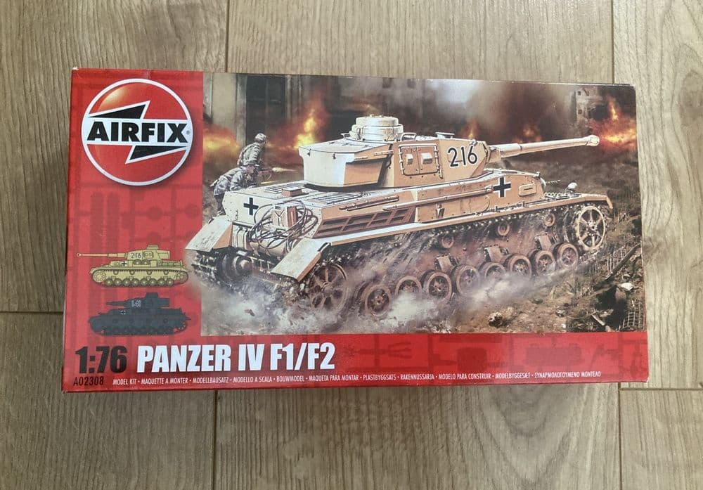 W282 Airfix Model Kit A02308 - Panzer IV F1/F2 - 1/76 - Pts Sealed