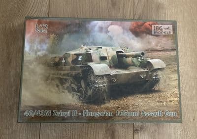 W283 IBG Models Kit 72051 -  40/43M Zrinyi II - Hungarian 105mm Assault Gun 1/72