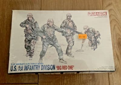 W288 Dragon Model Kit 3015 - U S 1st Infantry Division Big Red One - 1/35 Sealed