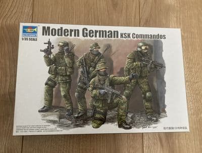 W288 Trumpeter Model Kit 00422 - Modern German KSK Commandos - 1/35 Pts Sealed