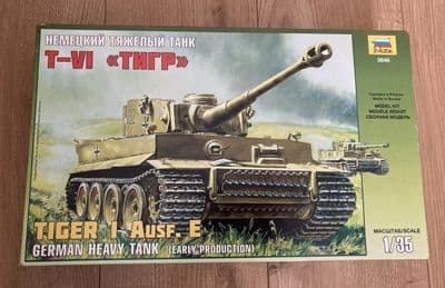 Zvezda Model Kit 3646 - Tiger I Ausf. E - 1/35