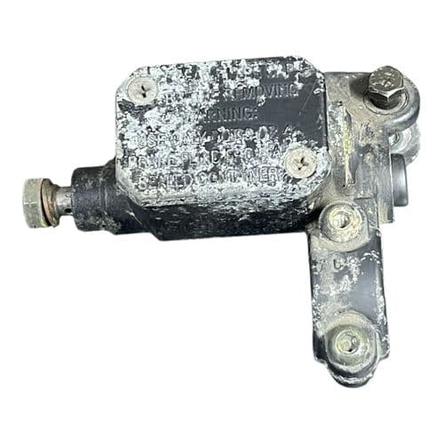 Bomba de freno Delantero Piaggio X8 125 -150-200-250.