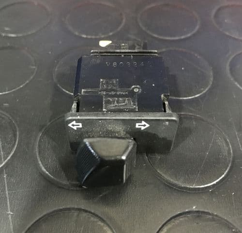 Botón Interruptor Intermitentes Honda Sh 125 K77 2017 a 2020