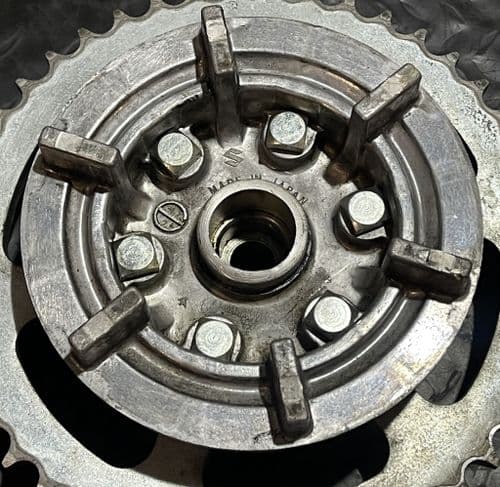 Buje Rueda Trasera Suzuki Gsx 400 E 1982 a 1987
