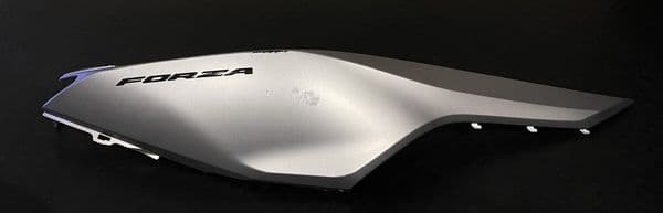 Carenado Trasero Derecho Gris Mate Honda Forza Nss K0B 125 y 300 2019 y 2020