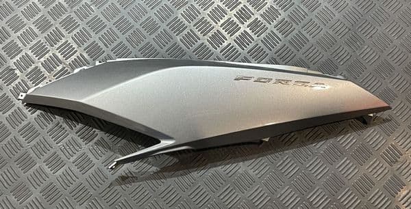 Carenado Trasero Izquierdo Gris Honda Forza 125 K40 2015 a 2018