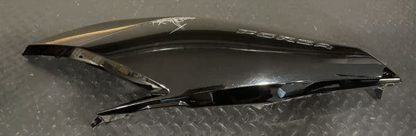 Carenado Trasero Izquierdo Negro Honda Forza 125 K40 2015 a 2018