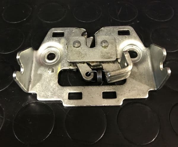 Cerradura Asiento Honda Forza 125 K40 2015 a 2018