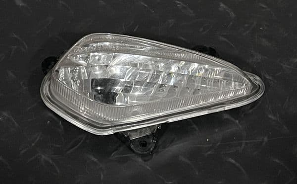 Intermitente Delantero Izquierdo Retrovisor Honda Forza 125 K40 2015 a 2018.