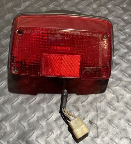 Piloto Trasero de Freno Suzuki Gsx 400 E 1982 a 1987
