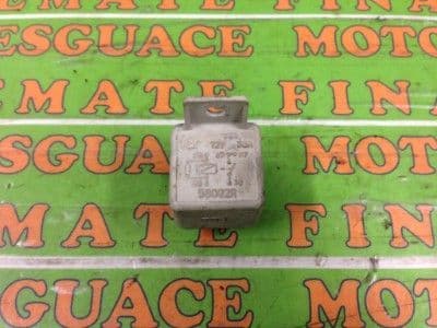 Relé Piaggio X9 500 2004-2008..