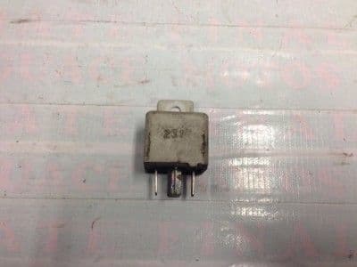 Relé Piaggio X9 500. 2004-2008.