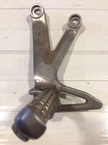 Soporte con Estribera Izquierdo Trasero Yamaha Tzr 50 2000-2004