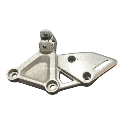 Soporte Estribera delantera derecha HONDA CB-CBR 650R MKN 2019 a 2022
