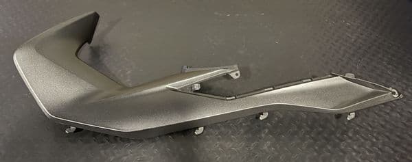 Tapa Izquierda central Negra Mate Honda Forza 125 y 300 K0B 2019 y 2020
