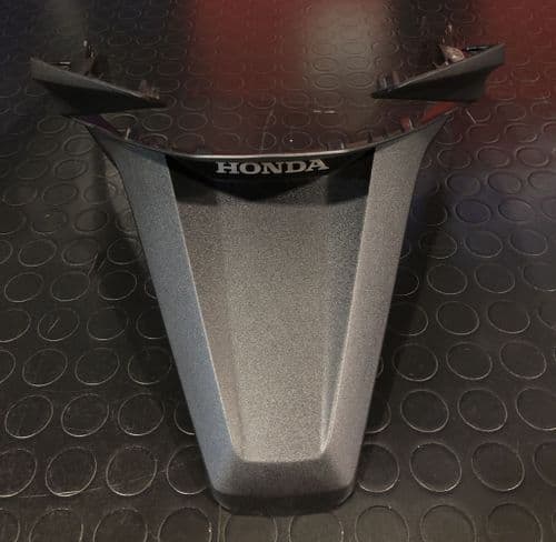 Tapa Portamatrícula Honda Forza 125 y 300 K0B 2019 y 2020