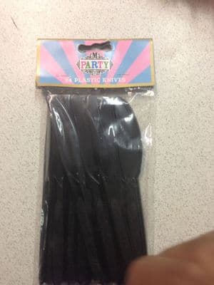 *24 x Black Plastic Knives