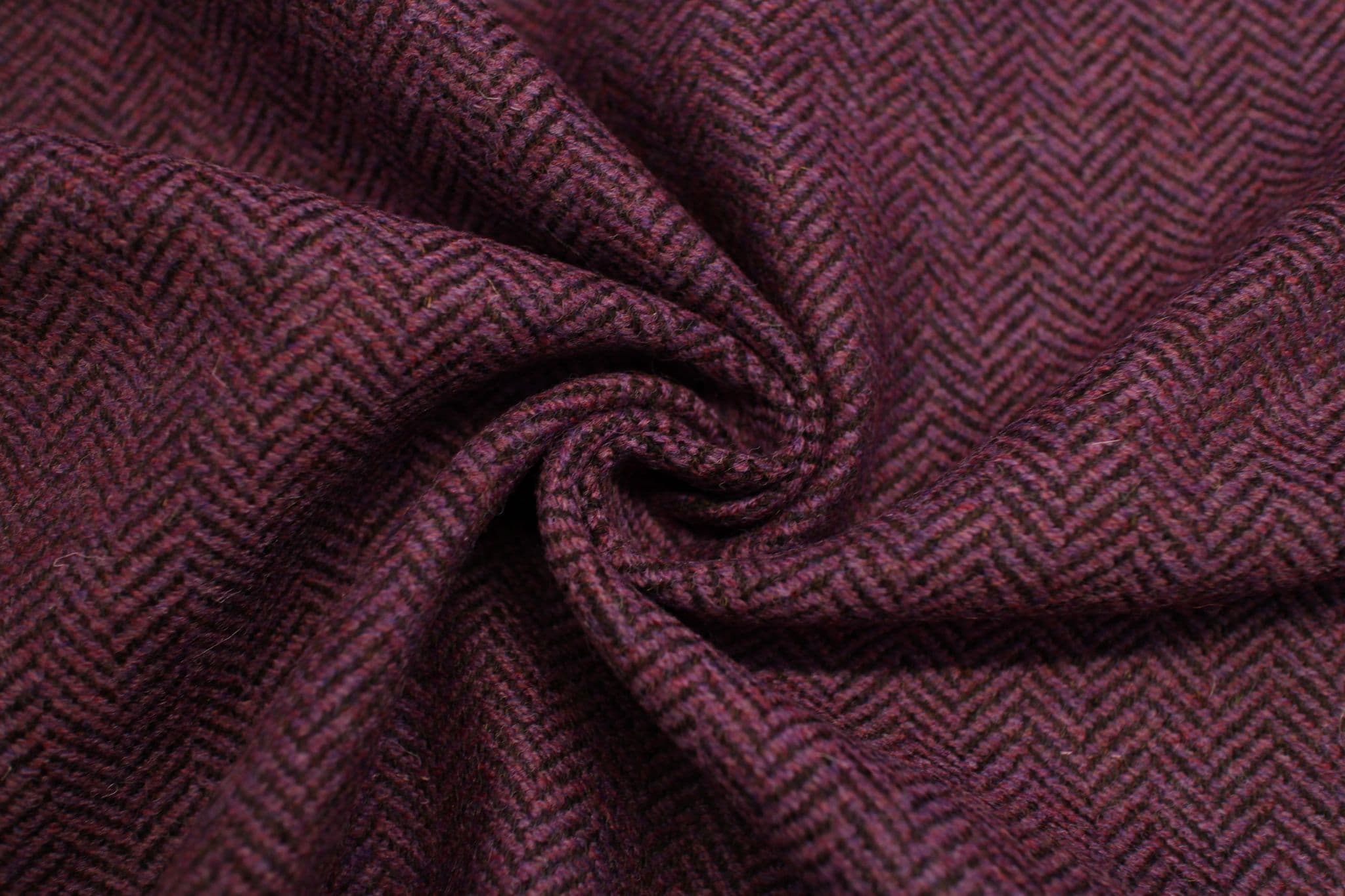 Heavyweight Pure Wool Herringbone Tweed Fabric DR85